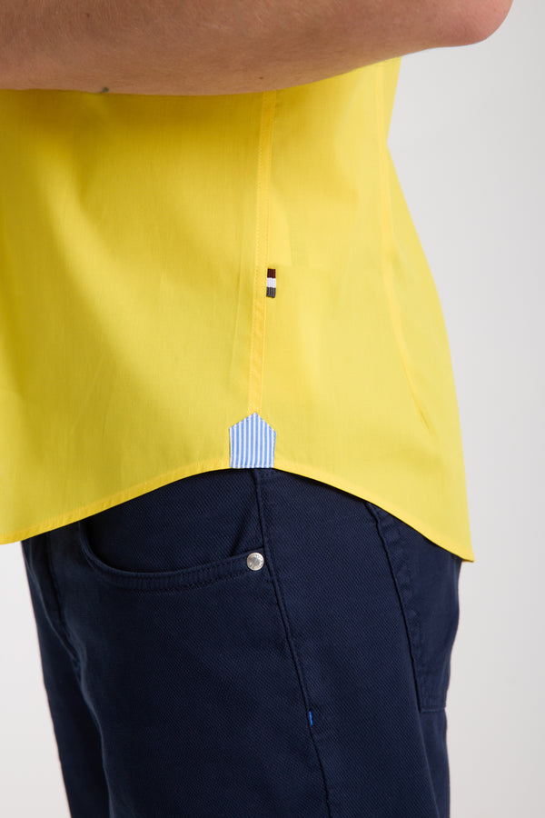 Iconic Poplin Stretch Man Shirt Short Sleeve Yellow
