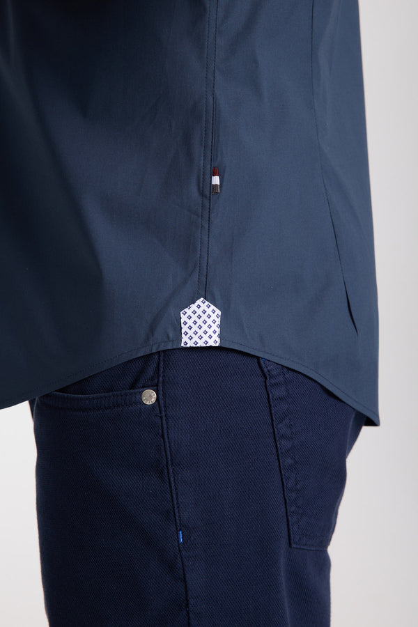 Iconic Poplin Stretch Man Shirt Short Sleeve Blue