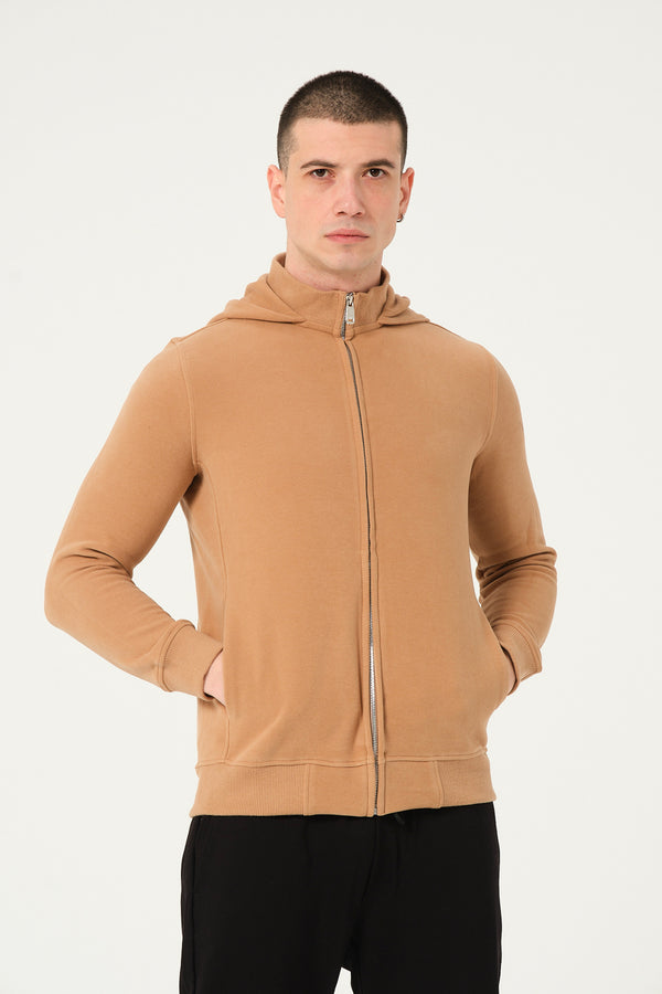 Sudadera con capucha de hombre marrón claro